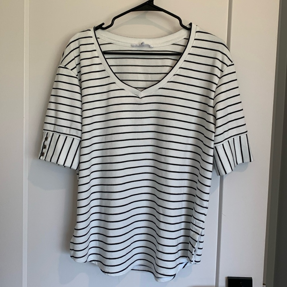 Butter soft striped top! Size Large.